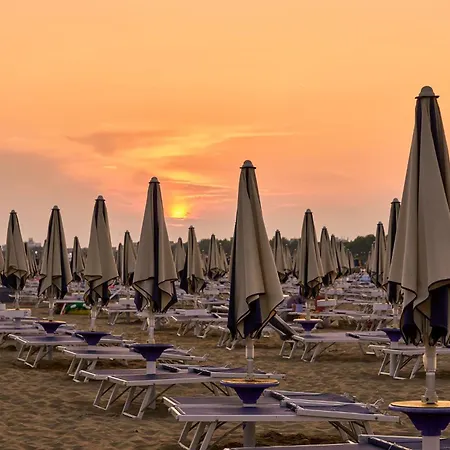 Modern Comfort With A View And Terrace Bibione